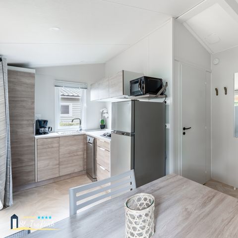 Stacaravan 2 personen - Stacaravan Premium 19m² (1 kamer) + Afwasmachine + 11m² halfoverdekt terras
