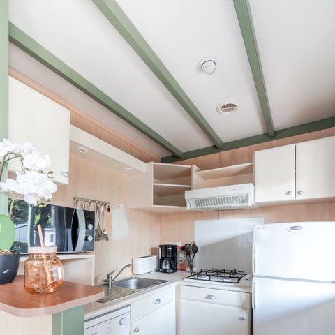 Chalet 4 personen - Chalet Premium 35m² (2 kamers) + Airconditioning + Afwasmachine + Overdekt terras 12m² + Privé parkeerplaats