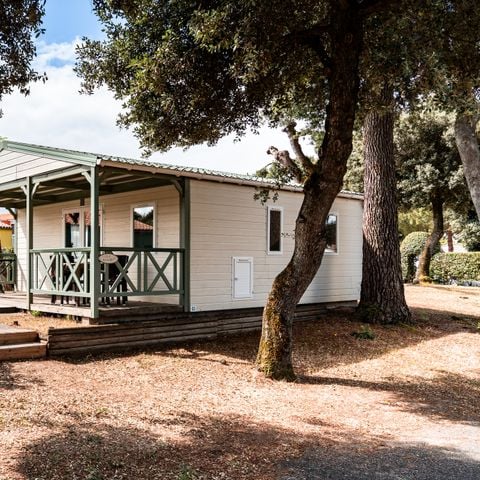 CHALET 4 personnes - Chalet Premium 35m² (2 chambres) + Climatisation + Lave-vaisselle + Terrasse couverte 12m²