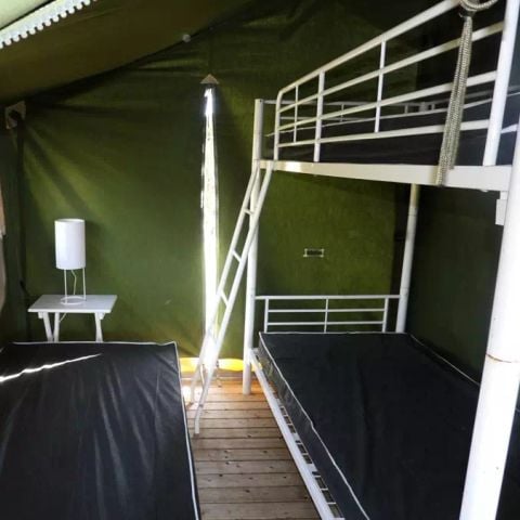 Tente en toile et en bois 5 personnes - Tente Lodge 3 Pièces 5 personnes Sans Sanitaires