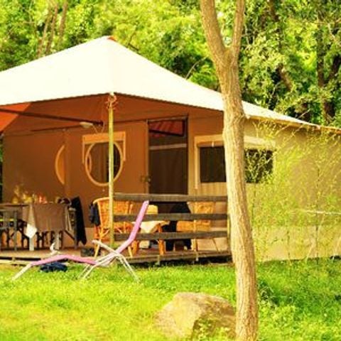 Tente en toile et en bois 5 personnes - Grand lodge 25m² (2 chambres) 5 pers