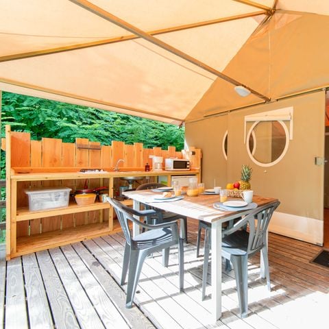 Tente en toile et en bois 5 personnes - Grand lodge 25m² (2 chambres) 5 pers