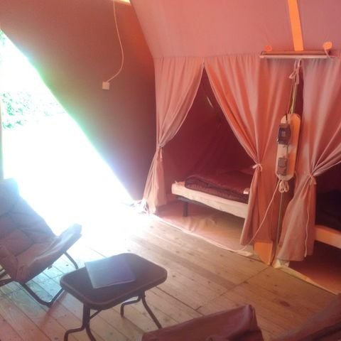Tente en toile et en bois 5 personnes - Petit Lodge 20m² (2 chambres) sans sanitaires 5 pers