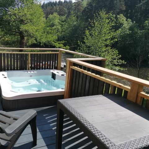 Chalet 5 personen - Chalet mit Whirlpool für 5 Personen, klimatisiert, Geschirrspüler und TV 5 Pers.