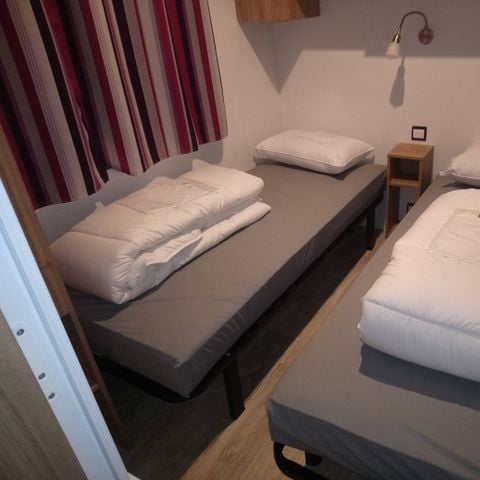 BUNGALOW 8 personnes - Mobil-home 3 chambres, 2 salles d'eau, climatisé 8 pers