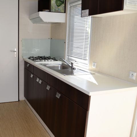 BUNGALOW 5 personnes - Grand Confort 3 Pièces 5 Personnes Climatisé + TV