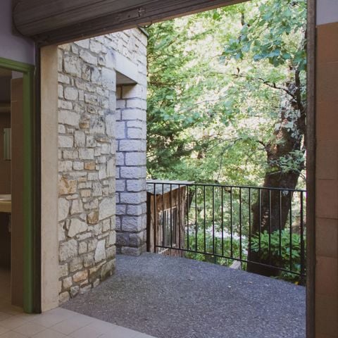 Glampingtent 4 personen - Tithome - 2 slaapkamers - gemeenschappelijke sanitaire voorzieningen camping 21 m2