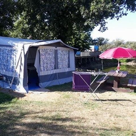 EMPLACEMENT - Emplacement 2/6 pers