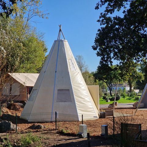 Alojamiento 4 personas - Tipi