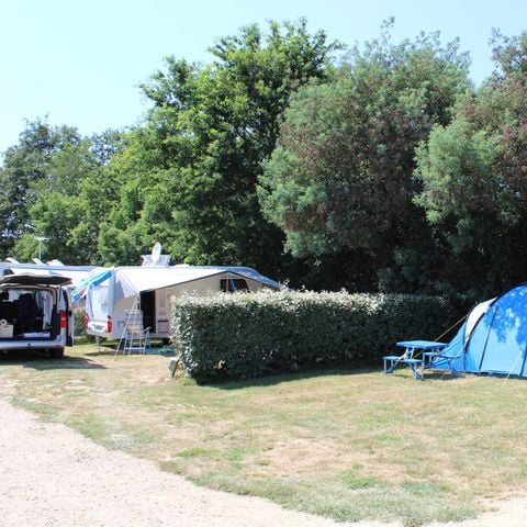 PIAZZOLA - Piazzola per auto + tenda o roulotte