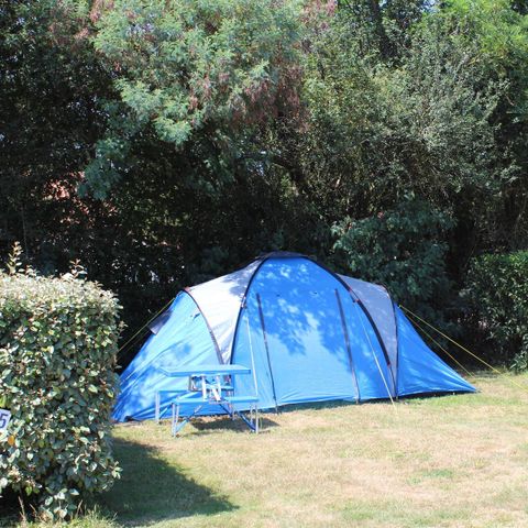 Kampeerplaats - Standplaats voor auto + tent of caravan