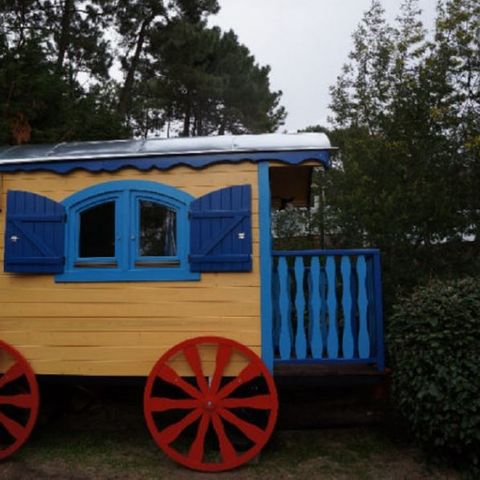 UNIEKE ACCOMMODATIE 2 personen - Keramiek (geen sanitair, geen douche, geen keuken)