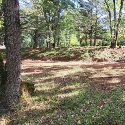 EMPLACEMENT - Grand emplacement