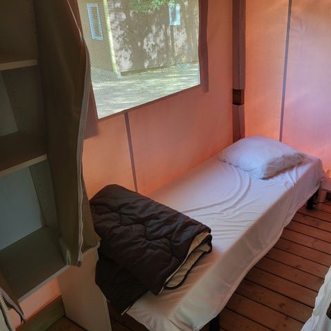 Tente en toile et en bois 4 personnes - SAHARI - sans sanitaires