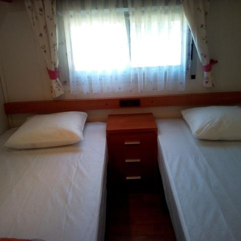 MOBILHOME 6 personnes - MH2( sans draps)