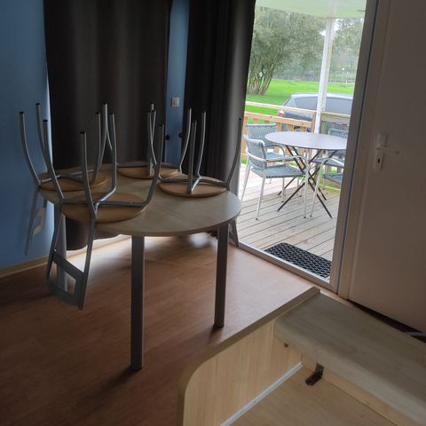 BUNGALOW 4 personnes - 4 (sans draps ni serviettes)