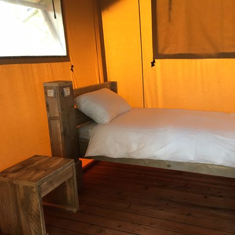 Lodge 3 persons - 3-person lodge tent PRM access