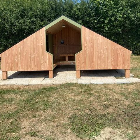 HÉBERGEMENT INSOLITE 4 personnes - Cabane Fernweh - sanitaires communs