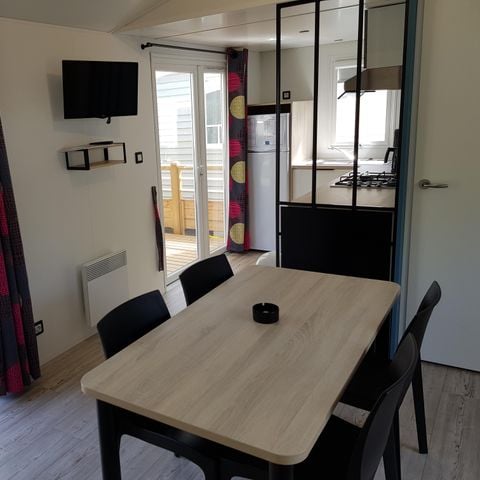 MOBILHOME 5 personnes - Mobil home Premium 32 m² 2 chambres + terrasse 12m² semi-couverte (9m²) + TV + climatisation 4/5 pers