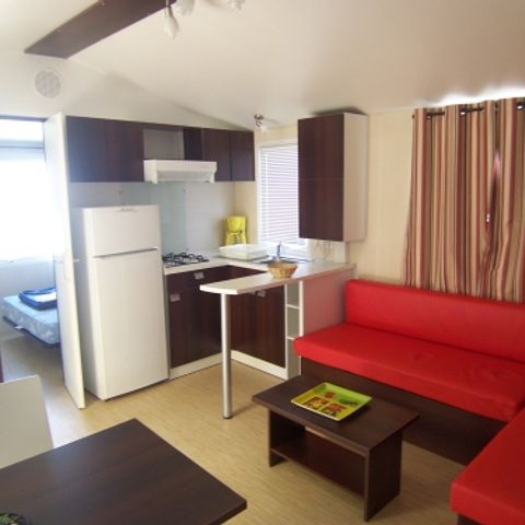 BUNGALOW 5 personnes - Mobil home Confort 32 m² 2 chambres + terrasse 12m² semi-couverte (9m²) + TV 4/5 pers