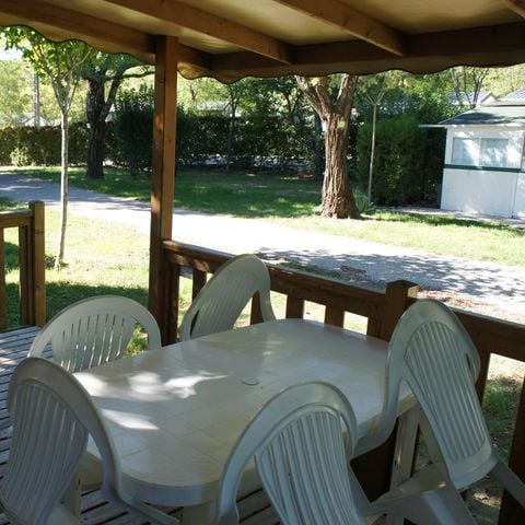 MOBILHOME 5 personnes - Mobil home Confort 32 m² 2 chambres + terrasse 12m² semi-couverte (9m²) + TV 4/5 pers