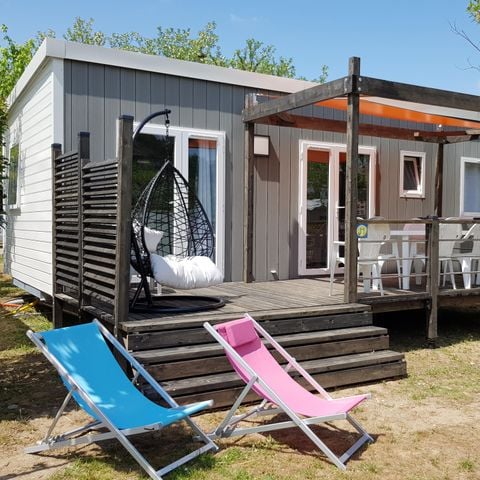 Stacaravan 7 personen - Stacaravan Luxe 32m² 3 kamers + terras 12m² halfoverdekt (9m²) + TV + Airconditioning 6/7 pers