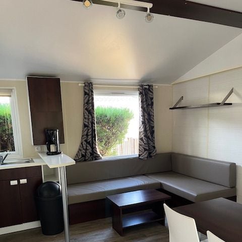 BUNGALOW 5 personnes - Mobil home Standard 32 m² 2 chambres + terrasse 12m² semi-couverte (9m²) 4/5 pers
