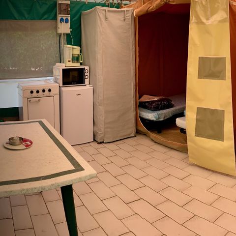 BUNGALOW IN TELA 4 persone - (Senza servizi igienici)