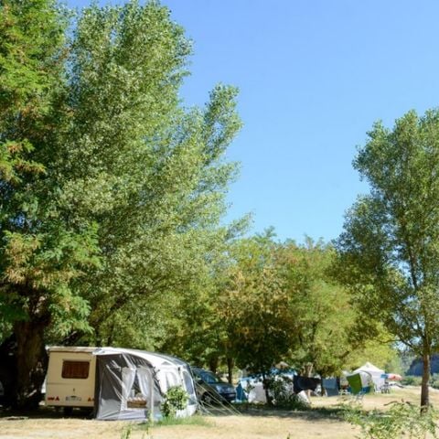 Stellplatz - Privileg am Flussufer