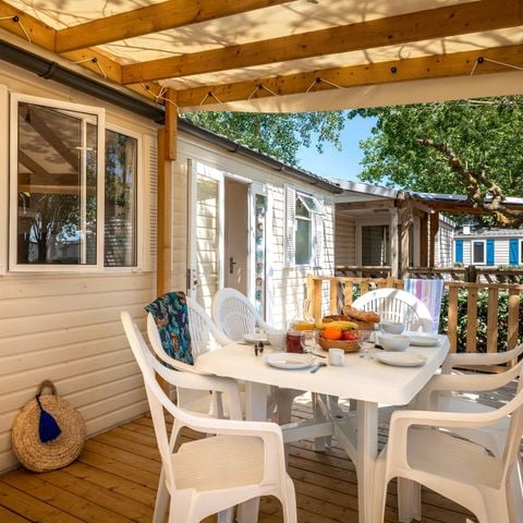 Stacaravan 4 personen - Comfort | 2 Slaapkamers | 4 Pers | Verhoogd terras | Airconditioning