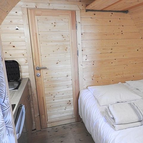 Uniek 2 personen - POD + PRIVÉ JACUZZI - 1 slaapkamer