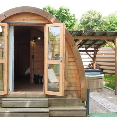 SISTEMAZION ATIPICHE 2 persone - POD + JACUZZI PRIVATA - 1 Camera da letto