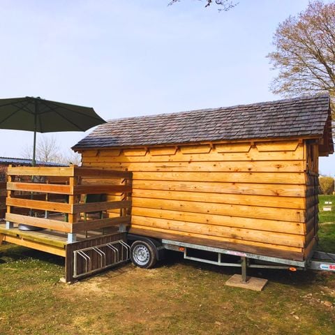 HÉBERGEMENT INSOLITE 1 personne - CABANE RANDONNEUR
