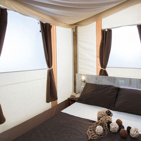 Canvas and wooden tent 5 persons - TREND LODGE