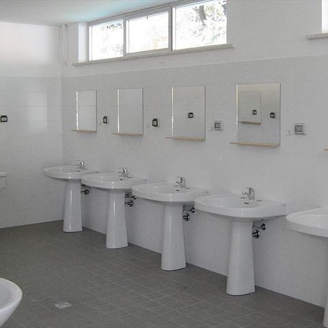 PARCELA - Coche + tienda/caravana o autocaravana + electricidad + agua