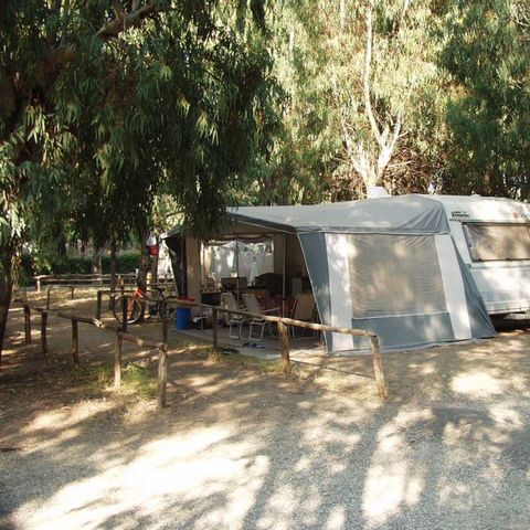 Pitch - Package 1 person - large tent