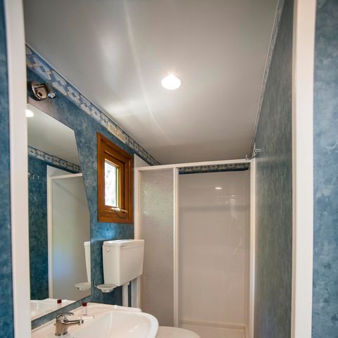 MOBILHOME 2 personnes - (2 personnes incluses - 2 personnes supplémentaires possibles moyennant un supplément, veuillez contacter le camping)