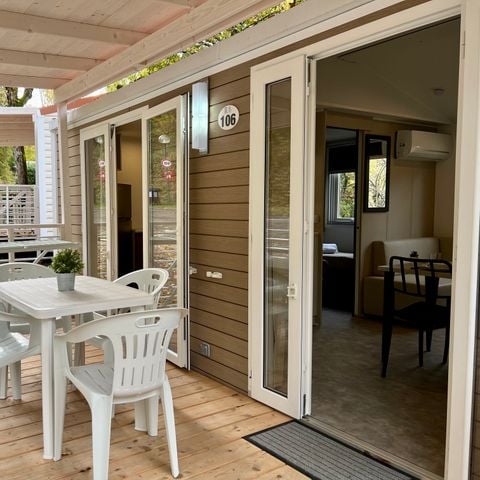 Mobile home 2 persons - (2 persons included - 2 additional persons possible at extra charge, please contact the campsite)
