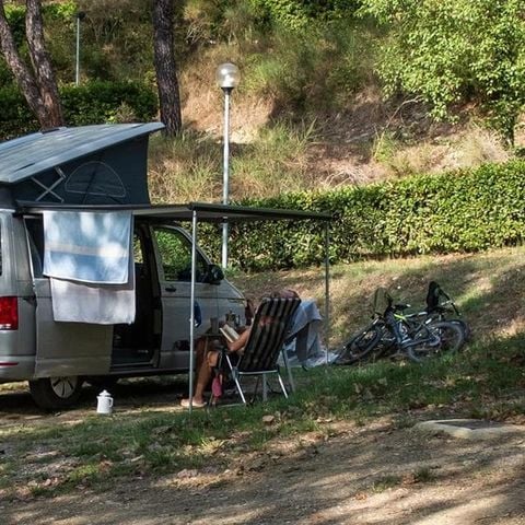 EMPLACEMENT - Emplacement pour camping-car