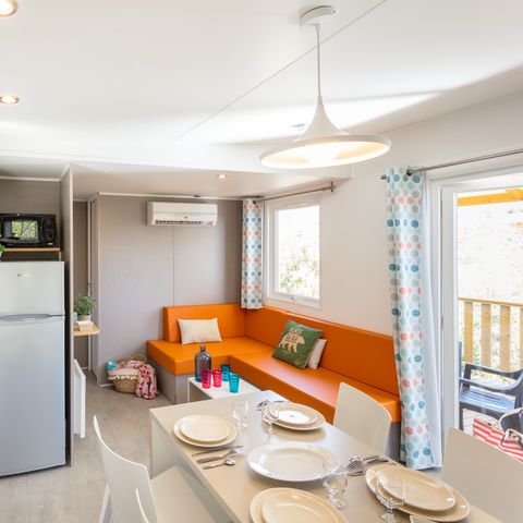 STACARAVAN 6 personen - Comfort XL | 3 slaapkamers | 6 pers | Verhoogd terras | Airconditioning