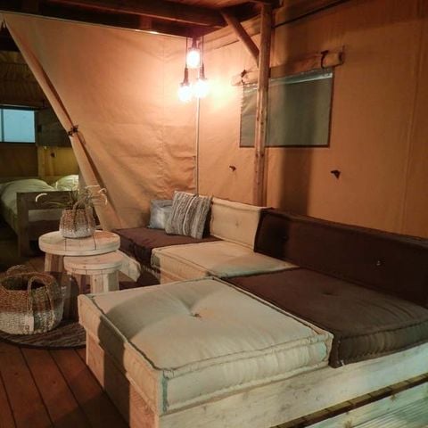 Tent van canvas en hout 8 personen - Corsica Lodge, 3 kamers - aankomst op woensdag in het hoogseizoen