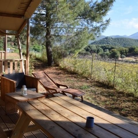 Tente en toile et en bois 8 personnes - Corsica Lodge, 3 chambres - arrivée le mercredi en haute saison