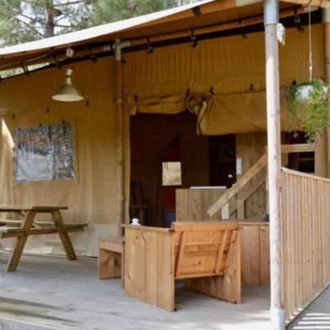 Tent van canvas en hout 8 personen - Corsica Lodge 3 kamers - aankomst op zaterdag in het hoogseizoen
