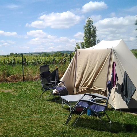 PLOT - Hiker's package (on foot or by bike / 1 tent without electricity)