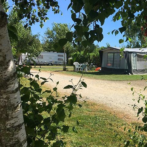 STAANPLAATS - Kampeerplaats