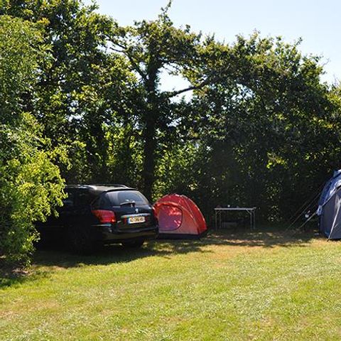 EMPLACEMENT - Forfait Emplacement  1/2 personnes + véhicule