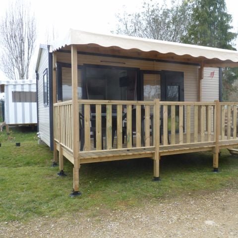 MOBILHOME 2 personnes -  solo 1 chambre Premium 22m2 avec terrasse couverte 10m2 (lit 160 * 200)