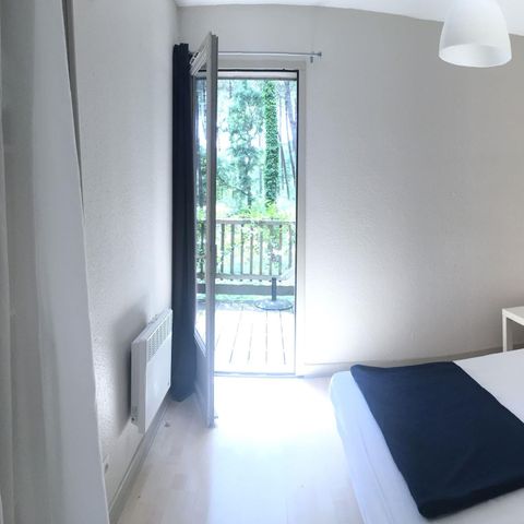 APARTMENT 2 Personen - Standard Apartment 30m² 1 Schlafzimmer + Handtücher und Bettwäsche + Terrasse + TV