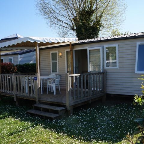BUNGALOW 4 personnes - Mobil-home Standard 24m² 2 chambres + terrasse couverte 7m² + bord de Loire + TV