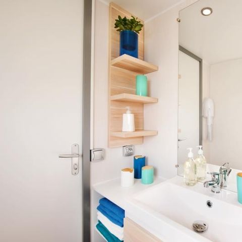 Mobile home 4 persons - Standard 29m² 2 bedrooms + semi-covered terrace